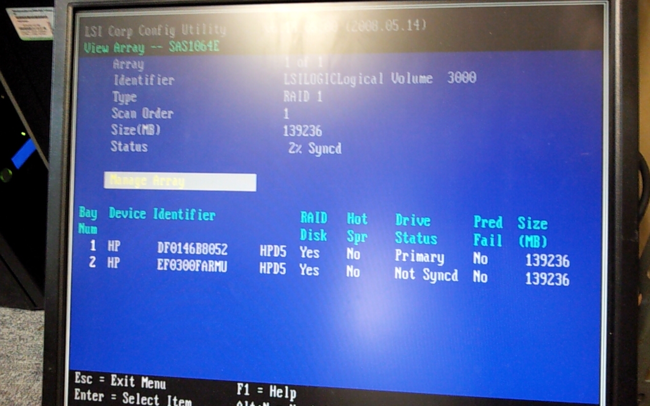 HP Proliant ML110G5 RAID1のHDD交換
