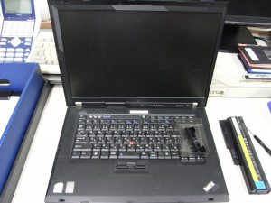 Thinkpad R61e ブート時にループでWindowsが起動しない