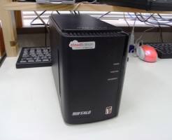 Linkstation CS-WV4.0/R1壊れたのでLinuxにつないだがデータが取り出せなかった