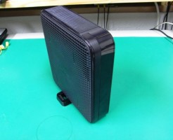 引越しの時にNASのLANケーブルを引き抜き差込口が壊れた