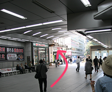 昭和通りへ向かいます。
