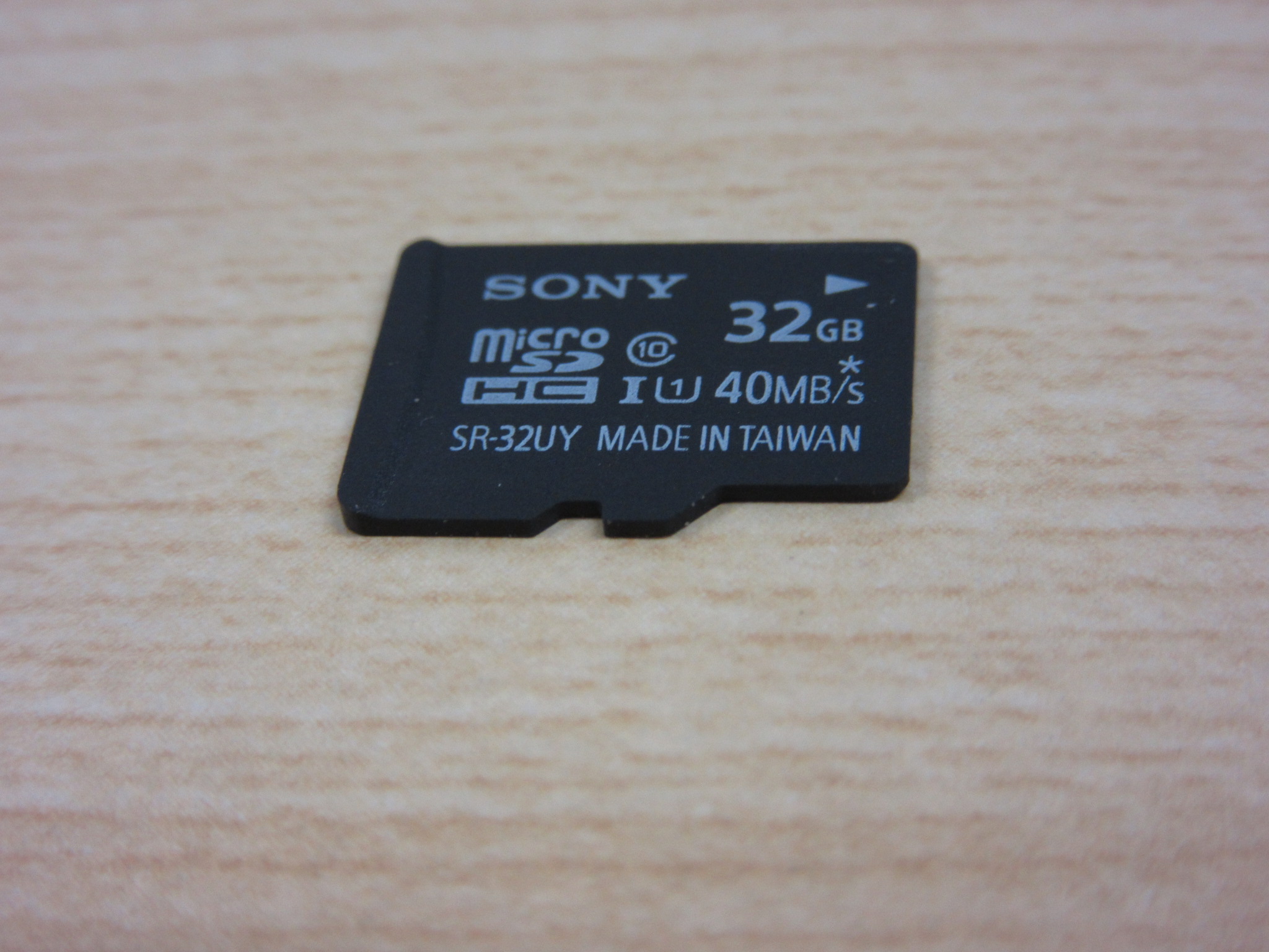 SONY MicroSD SR-32UY スマホから写真が消えてしまった
