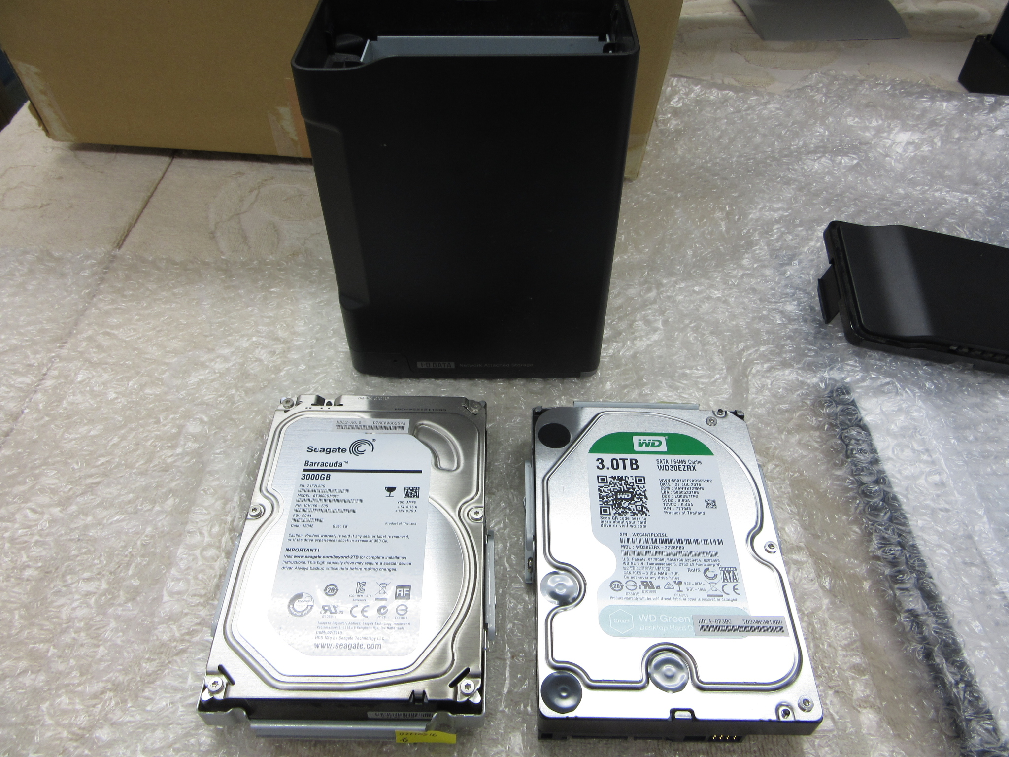 IO-DATA HDL2-A6.0 RAID1で運用 HDD1台が壊れて交換後うまく同期されていなかった